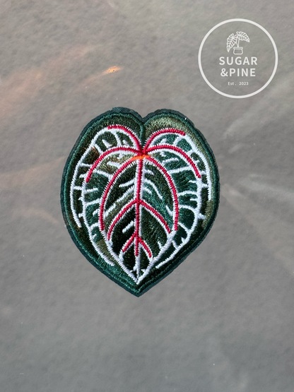 リーフ刺繍ブローチ